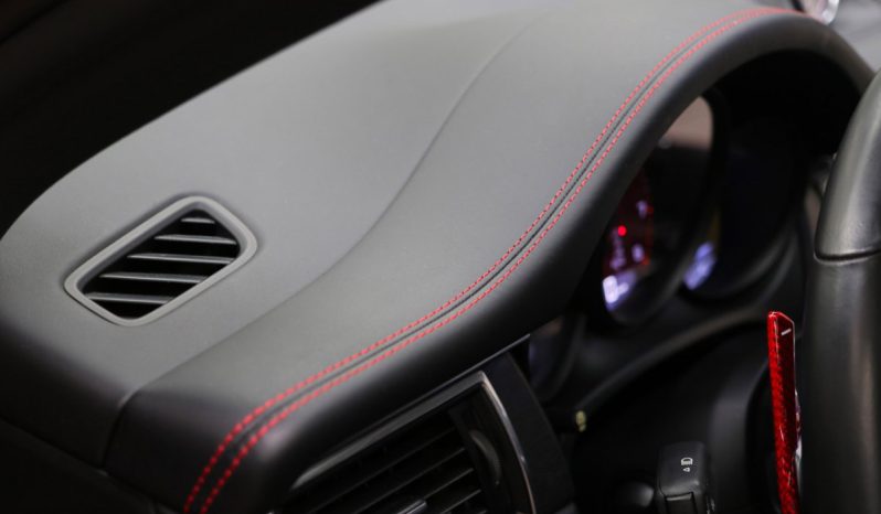 
								PORSCHE MACAN GTS full									