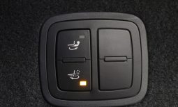 
										PORSCHE MACAN GTS full									